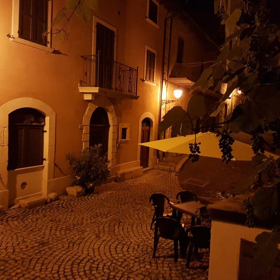 Vila Scaccia Pensieri Cerchio Exteriér fotografie
